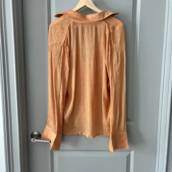 NWOT Savannah Morrow Avisa Button Up in Sandstone - Picture 4 of 5